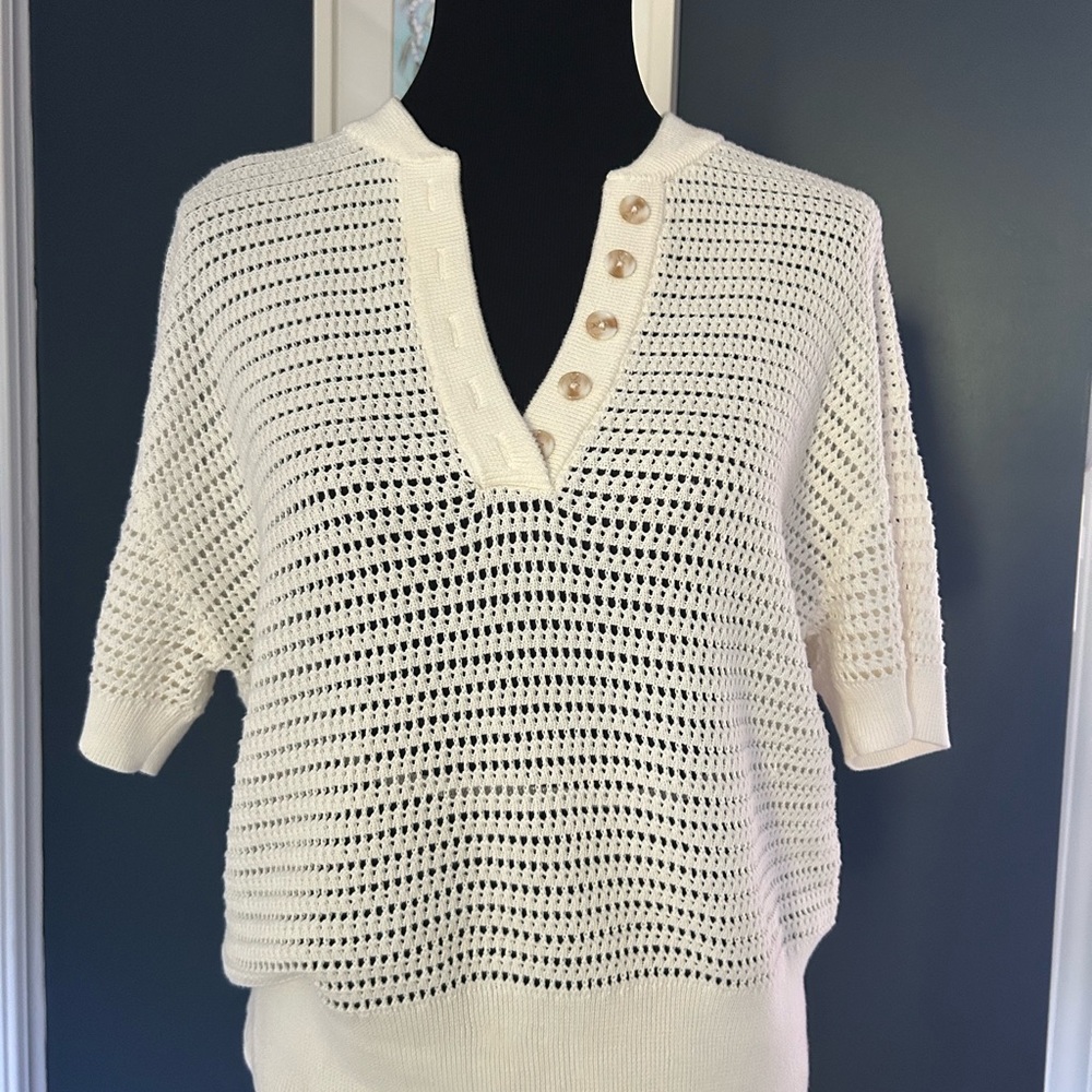 Varley Cream V-Neck Sweater